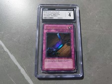 Sieben Werkzeuge Des Banditen Yu-Gi-Oh 2003 Metal Raiders 1st. Edition CGC 4