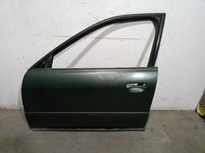 8D0831051C tür vorne links