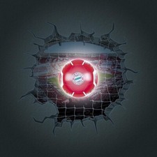 FC Bayern München LED Lampe Ø 22cm mit Wandtattoo 70 x 70 cm - kabellos - Timer