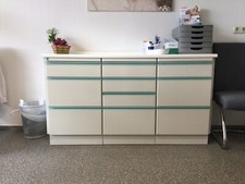 Schrankzeile aus Praxiseinrichtung