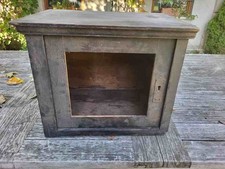 alter Hängeschrank, Schrank, Vitrine, Wandschrank