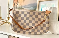 original Louis Vuitton Pochette azur, weiß, mit Rechnung! Designer Handtasche