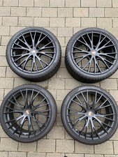 Porsche 911 Satz Winterräder unbenutzt 11 Zoll und 8,5 Zoll mit Flocken