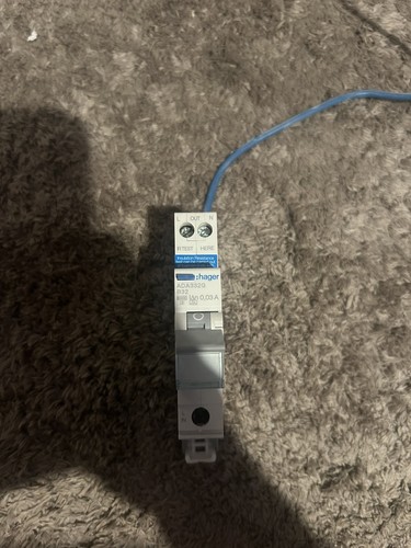Hager amp curve 6ka 30ma - 32,