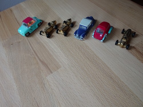 Ferrero autos plastik - ferrero, autos,