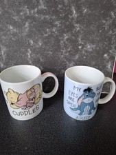 Disney Winnie the Pooh 2 Henkeltassen Ferkel Esel England H: 9,8 cm Dm: 8 cm