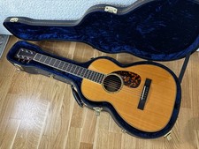 Acoustic guitar Larrivee P-09