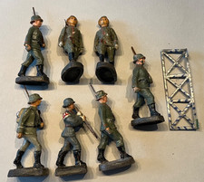 7 Masse Figuren Soldaten