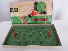 Sowjetisches Tischfußballspiel Blechspielfeld OVP Ersatzspieler DDR Spielzeug