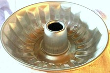 DDR Kuchenform Backform Gugelhupf D=25cm Vintage Aluminium VEB backen Küche Herd