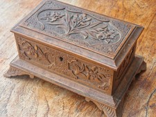 alte Schatulle antik Schmuckkästchen mit Edelweiß Schnitzerei
