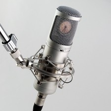 MC-700 Studio Großmembran-Kondensatormikrofon m. umschaltbarer Richtcharakterisk