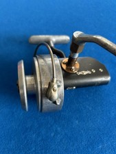 EINE SEHR GUTE LEICHT