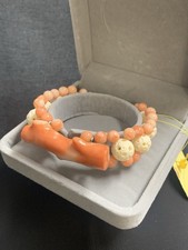 Korallen armband mit Geschnitzte Knochen