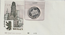 +++ BERLIN + SONDERPRÄGUNG + MEDAILLE + BRANDENBURGER TOR +STADTJUBILÄUM + BÄR +