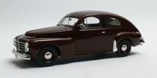 Volvo PV444 maroon 1952 1:18