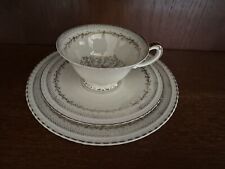 Hutschenreuther Sammeltasse, Untertasse Kuchenteller Goldrand makellos