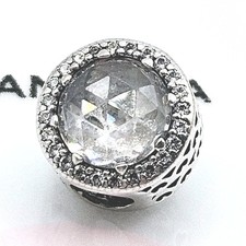 Pandora Charm "Strahlenkranz