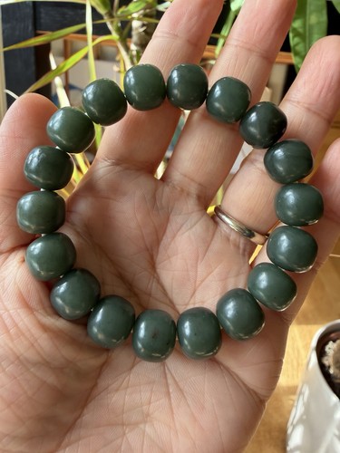 Grüne hetian jade - jade, biyu
