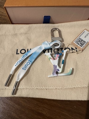Louis vuitton shape - louis,