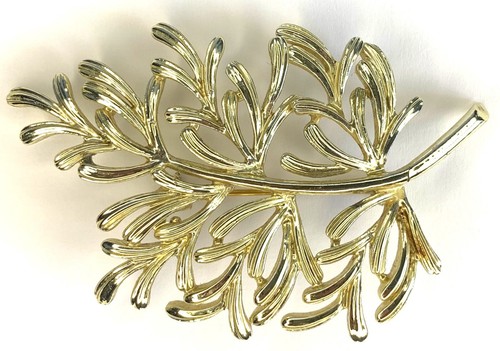 Goldfarbene brosche 44 - goldfarbene,