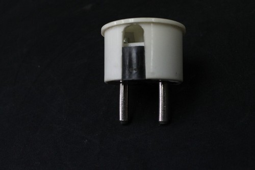 Alter stecker bakelit - x,