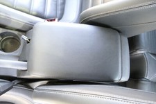 VW Golf 6 5K Scirocco Mittelarmlehne Armlehne Lehne Mitte Original Leder schwarz