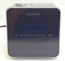 Sony ICF-C10W Digicube Vintage