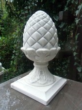 Pfeilerabdeckung Pinienzapfen