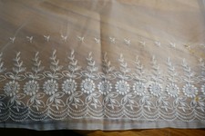 Vorhang - Streifen, mit Blumen