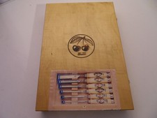 kirschen stechbeitel Stemmeisen im Holzkasten