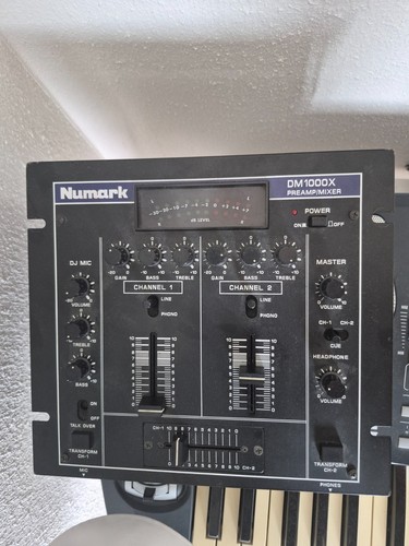 Numark dm1000x mixer - dj,