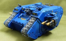 Land Raider bemalt - Space