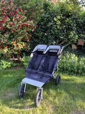 Doppel Kinderwagen DuoWalker Sky von Easywalker mit Babyschale mit viel Zubehör