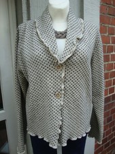 Ausgefallene Strickjacke