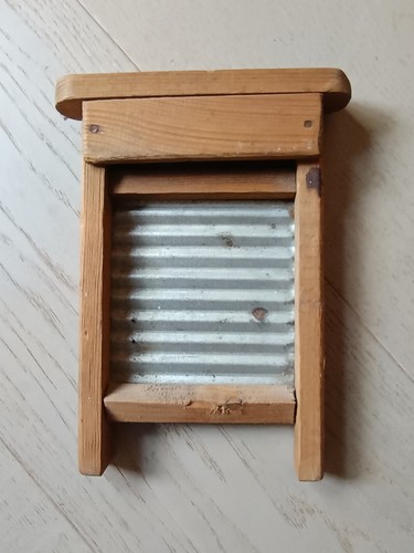 Altes kleines waschbrett zur - altes,