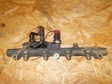 Citroen C5 2,2 HDI Kraftstoffverteiler Einspritzleiste 0445214017