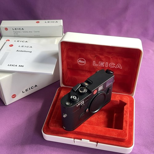 Leica classic 72 black - leica,