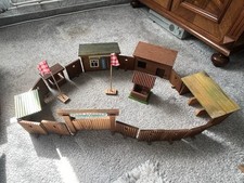 DDR Indianer und Cowboys mit Zelt/Burg/Floß/Kanu/Pferdewagen usw.