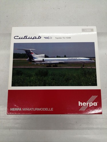 Herpa 1200 scale model - scale,