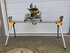 Kapp- und Gehrungssäge DE WALT D27112