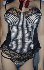 Korselett Korsett Strapsmieder Escora 80 C mit Slip 42 44 SW Weiß Gestreift