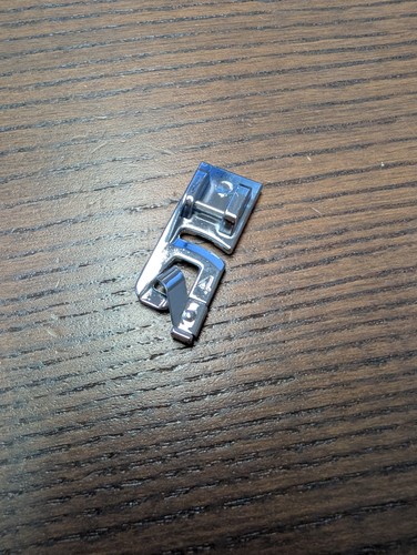 Rollsaumfuß 4mm für - , aeg