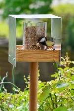 Vogelhaus mit Ständer