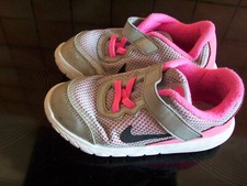2 Paar  Nike  Mädchen