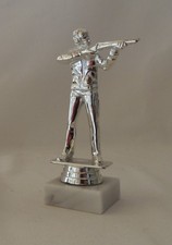 1 Schützen Figur Höhe 16cm mit Gravur #25262  II. Wahl  (Sportschützen Pokal)