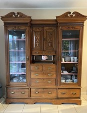 Antiker Geschirrschrank