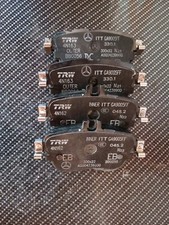 ORIGINAL Mercedes-Benz Bremsbeläge E-KLASSE W213 S213 hinten Li & Re 0004209203