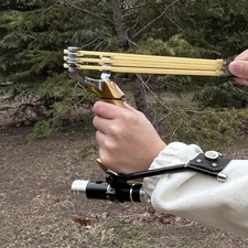 PROFI STEINSCHLEUDER Sportschleuder ZWILLE Schleuder jagd Katapult Gummiband NEU