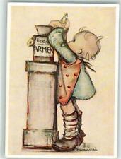 39947180 - Kleines Maedchen wirft eine Muenze in den Opferstock Verlag Josef